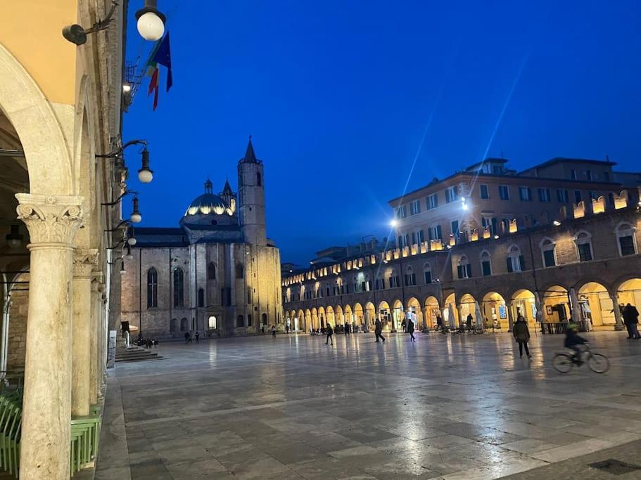 L'Attico Sul Fiume Center Home Ascoli Piceno Zewnętrze zdjęcie